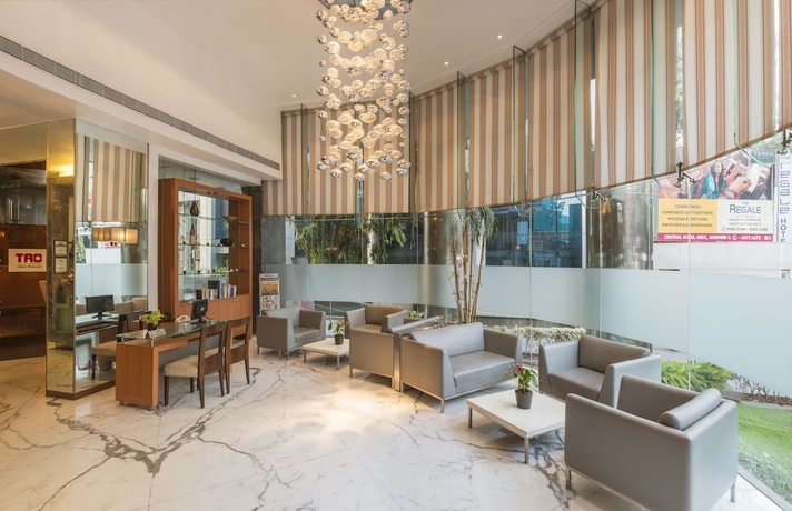 Imagen de los interiores del Hotel The Regale By Tunga. Foto 14