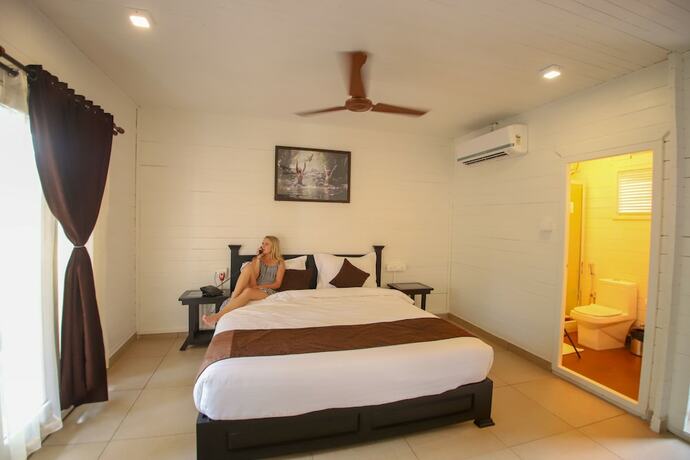 Imagen de la habitación del Hotel The Regalia Resort, Ashvem. Foto 11