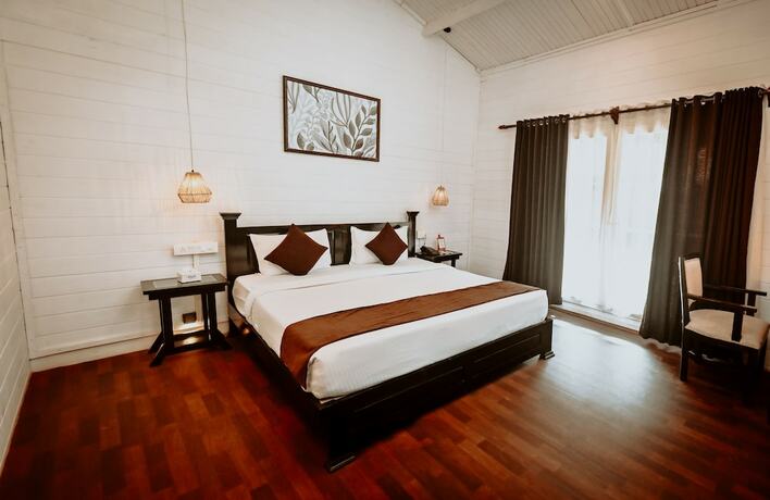 Imagen de la habitación del Hotel The Regalia Resort, Ashvem. Foto 17