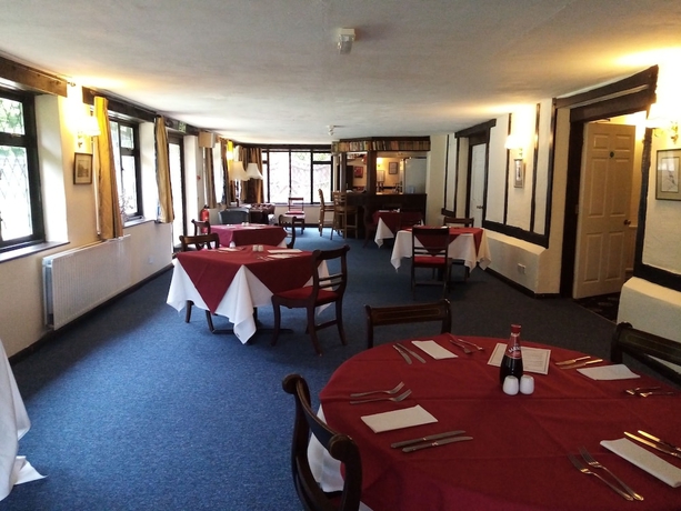 Imagen del bar/restaurante del Hotel The Regency Hotel, Copthorne. Foto 3