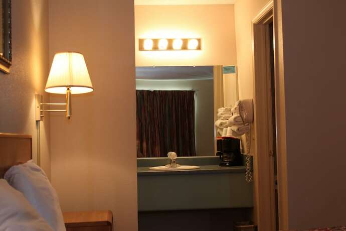 Imagen general del Hotel The Regency Inn. Foto 5