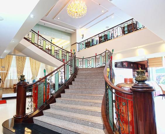 Imagen de los interiores del Hotel The Regency Kuala Lumpur. Foto 7