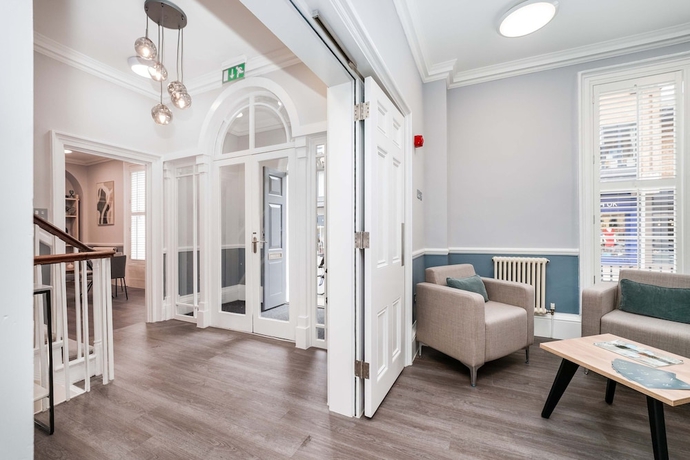 Imagen de los interiores del Hotel The Regent Aparthotel, Cambridge. Foto 15