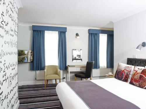 Imagen de la habitación del Hotel The Regent Aparthotel, Cambridge. Foto 10