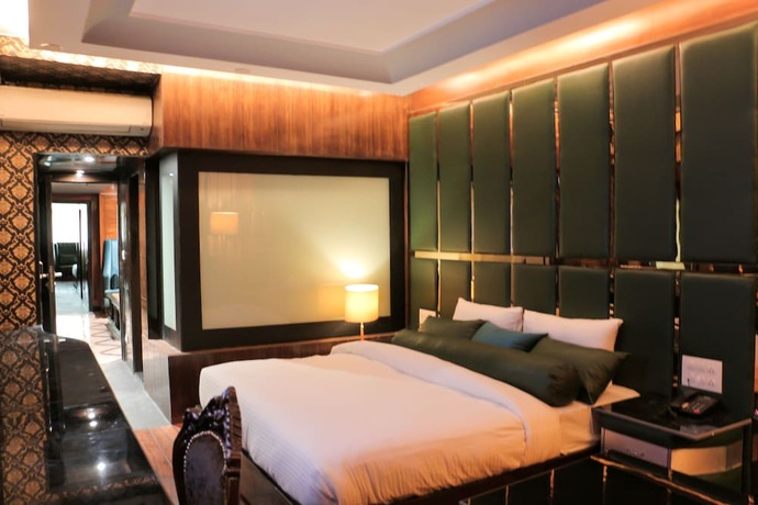 Imagen de la habitación del Hotel The Regent Chandigarh. Foto 12