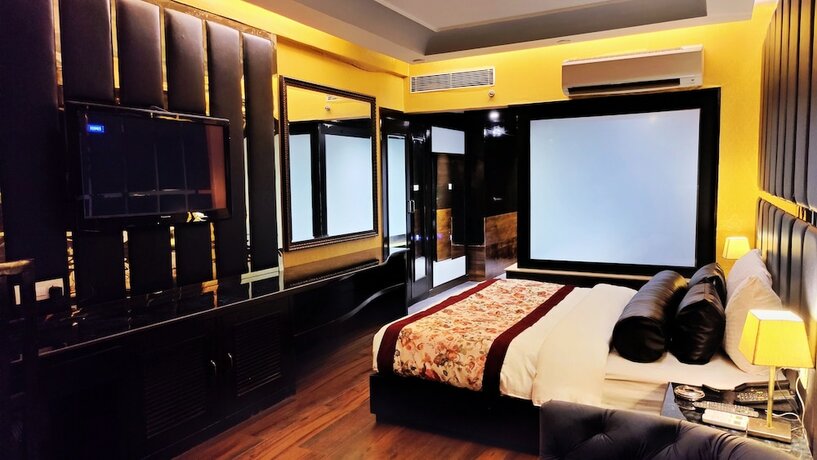 Imagen de la habitación del Hotel The Regent Chandigarh. Foto 18