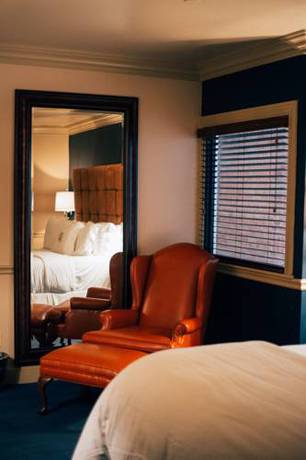 Imagen de la habitación del Hotel The Remington Suite and Spa. Foto 6