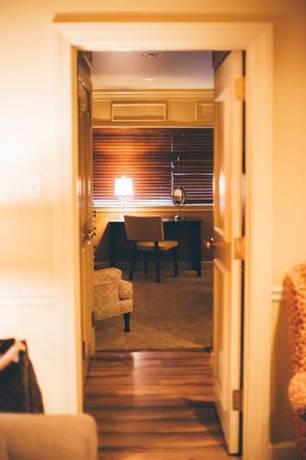 Imagen de la habitación del Hotel The Remington Suite and Spa. Foto 8