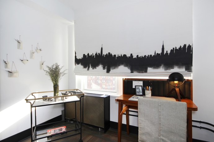 Imagen de la habitación del Hotel The Renwick. Foto 3