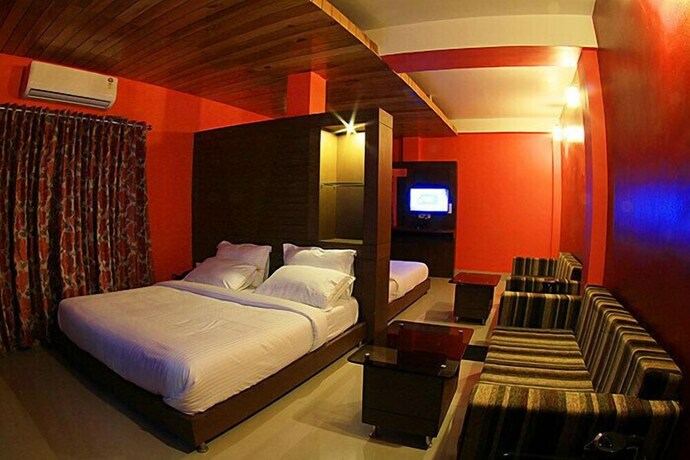 Imagen de la habitación del Hotel The Reserve Gorumara. Foto 20