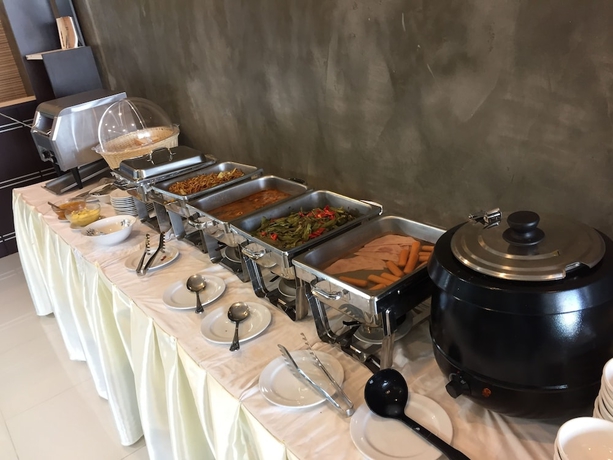 Imagen del bar/restaurante del Hotel The Residence 304 Prachinburi. Foto 5