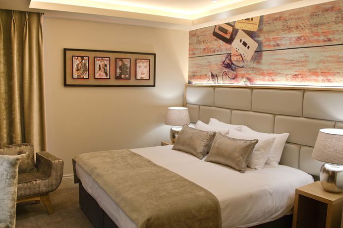 Imagen de la habitación del Hotel The Residence, Galway. Foto 12