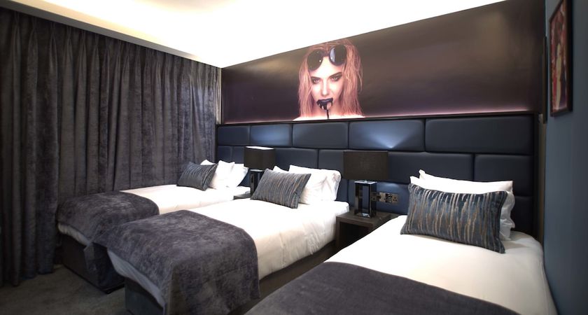 Imagen de la habitación del Hotel The Residence, Galway. Foto 16