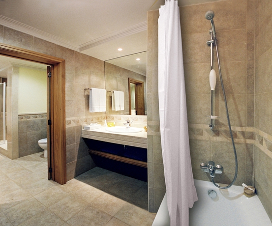 Imagen de la habitación del Hotel The Residence Porto Mare, by PortoBay. Foto 5