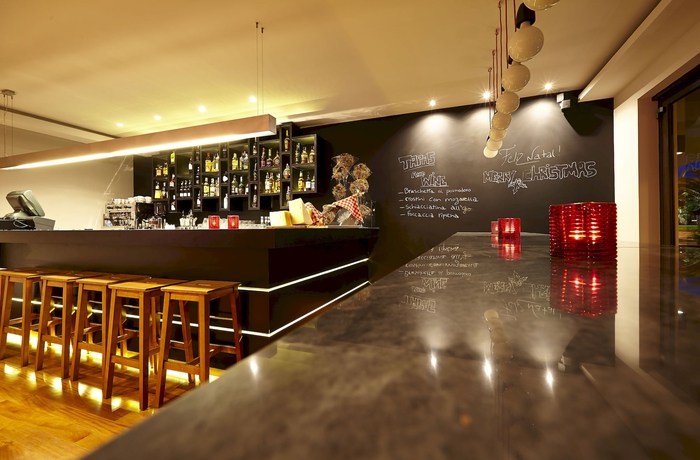Imagen del bar/restaurante del Hotel The Residence Porto Mare, by PortoBay. Foto 4