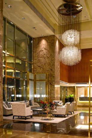 Imagen de los interiores del Hotel The Residences At The Ritz-carlton Jakarta, Pacific Place. Foto 19