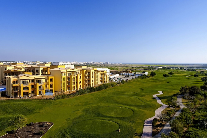 Imagen de los exteriores del Hotel The Residences Vilamoura. Foto 12