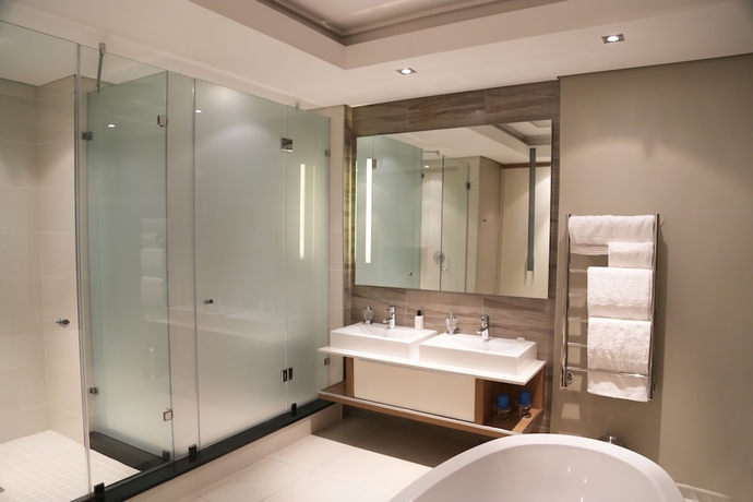 Imagen de la habitación del Hotel The Residences at Crystal Towers. Foto 13