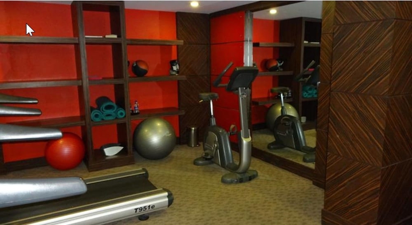 Imagen de los interiores del Hotel The Residency, Chennai. Foto 14