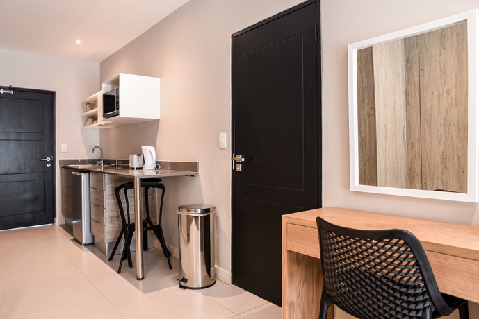 Imagen de la habitación del Hotel The Residency Jellicoe. Foto 10