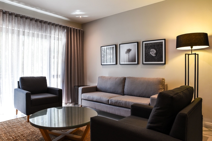 Imagen de los interiores del Hotel The Residency Jellicoe. Foto 19
