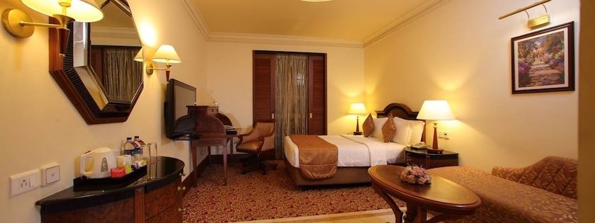 Imagen de la habitación del Hotel The Residency Towers. Foto 7