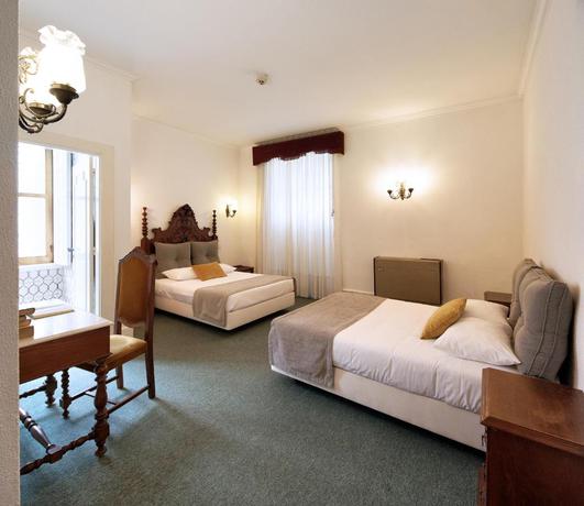 Imagen de la habitación del Hotel The Rex, Oporto. Foto 5