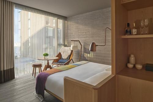 Imagen de la habitación del Hotel The Reykjavik EDITION. Foto 2