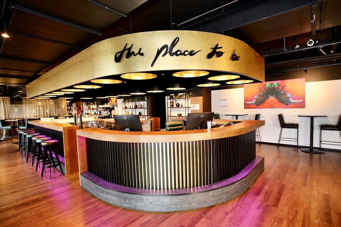 Imagen de los interiores del Hotel The Rhin. Foto 19
