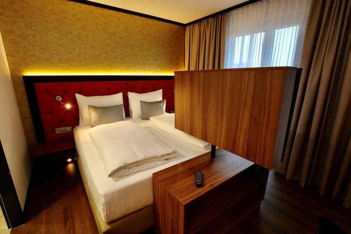 Imagen de la habitación del Hotel The Rhin. Foto 13