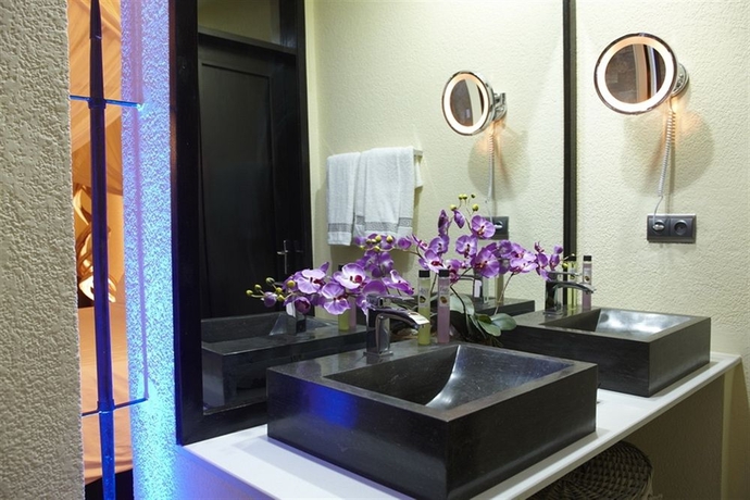 Imagen de la habitación del Hotel The Rhino Resort and Spa. Foto 8