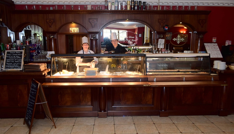 Imagen del bar/restaurante del Hotel The Rhu Glenn. Foto 4