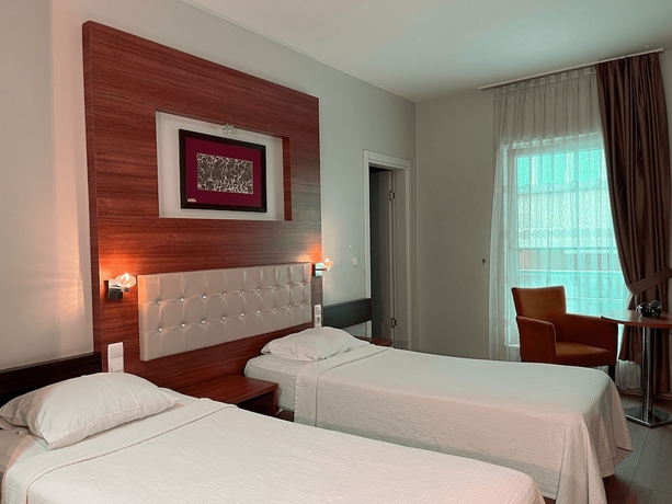 Imagen de la habitación del Hotel The Riada. Foto 2