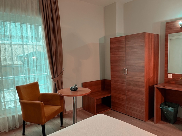 Imagen de la habitación del Hotel The Riada. Foto 3