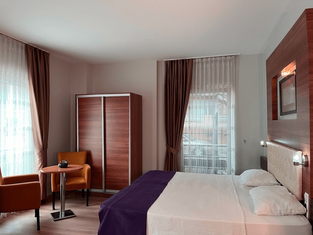 Imagen de la habitación del Hotel The Riada. Foto 9