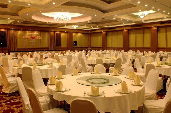 Imagen general del Hotel The Rich, Nonthaburi. Foto 2