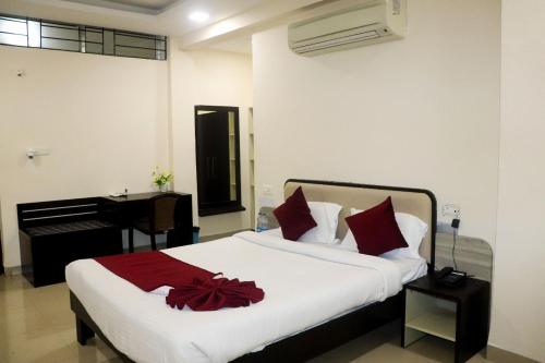 Imagen general del Hotel The Richi Rich And Resort. Foto 3