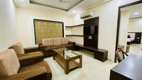 Imagen general del Hotel The Richi Rich And Resort. Foto 9