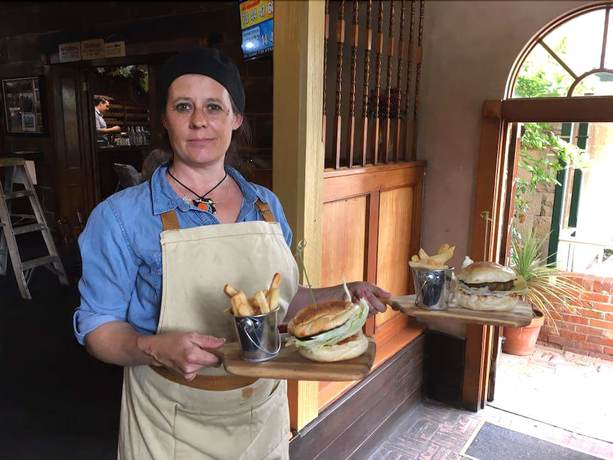 Imagen del bar/restaurante del Hotel The Richmond Arms. Foto 4