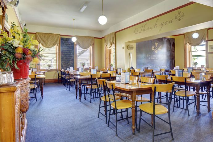 Imagen del bar/restaurante del Hotel The Richmond Arms. Foto 5