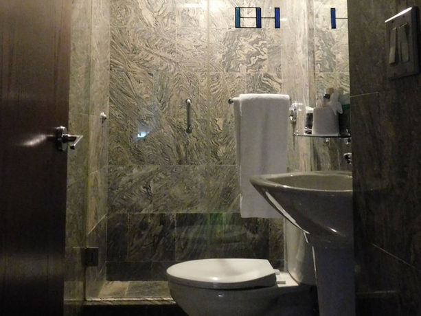 Imagen de la habitación del Hotel The Ridge. Foto 9