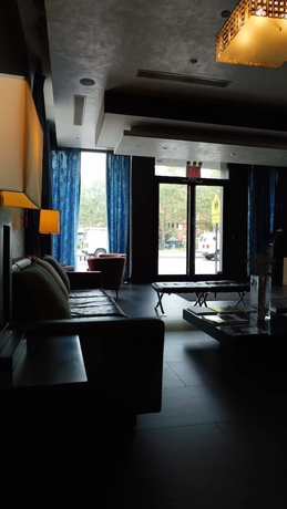 Imagen de los interiores del Hotel The Ridge. Foto 19