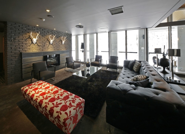 Imagen de los interiores del Hotel The Ridge and Apartments. Foto 19