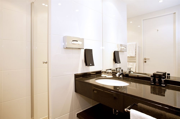 Imagen de la habitación del Hotel The Rilano München. Foto 8