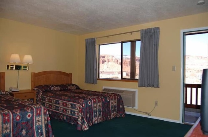 Imagen de la habitación del Hotel The Rim Rock Inn. Foto 11
