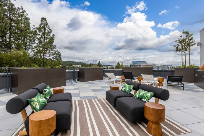 Imagen general del Hotel The Rise Walnut Creek, a Sentral community. Foto 10