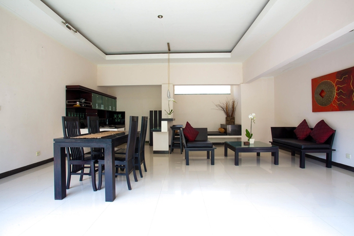 Imagen de los interiores del Hotel The Rishi Villa. Foto 15