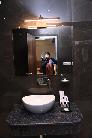 Imagen de la habitación del Hotel The Rising Banaras. Foto 9