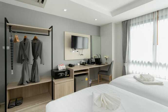 Imagen de la habitación del Hotel The Riski Hotel @ Bangphlat Station SHA. Foto 10