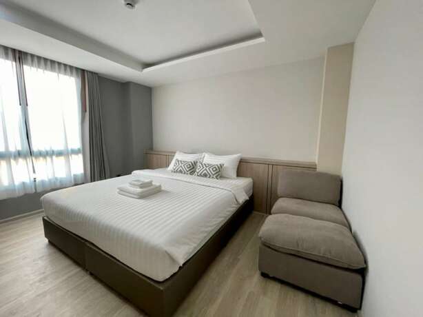 Imagen de la habitación del Hotel The Riski Hotel @ Bangphlat Station SHA. Foto 13